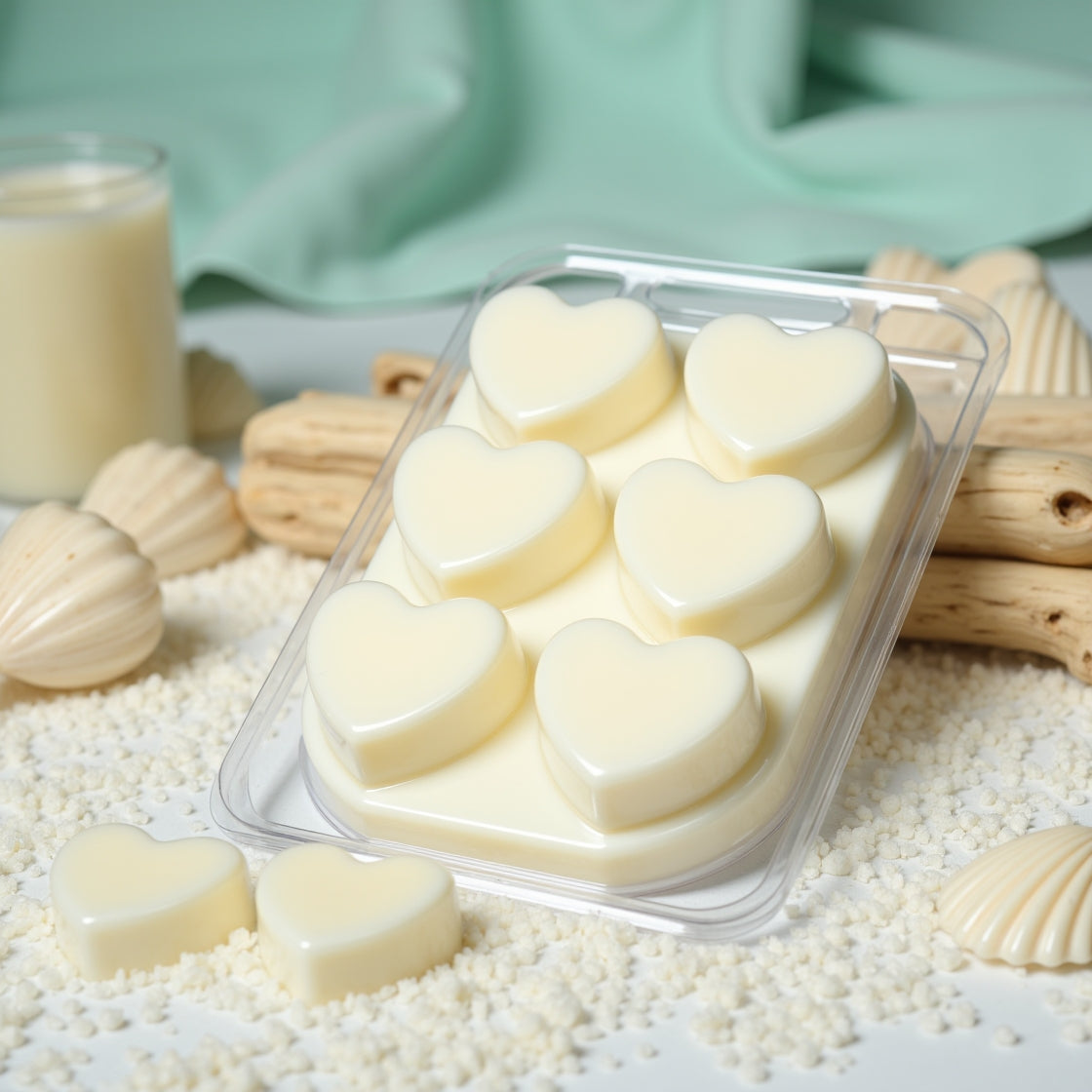 A clamshell pack of Life's a Beach scented soy wax melts.